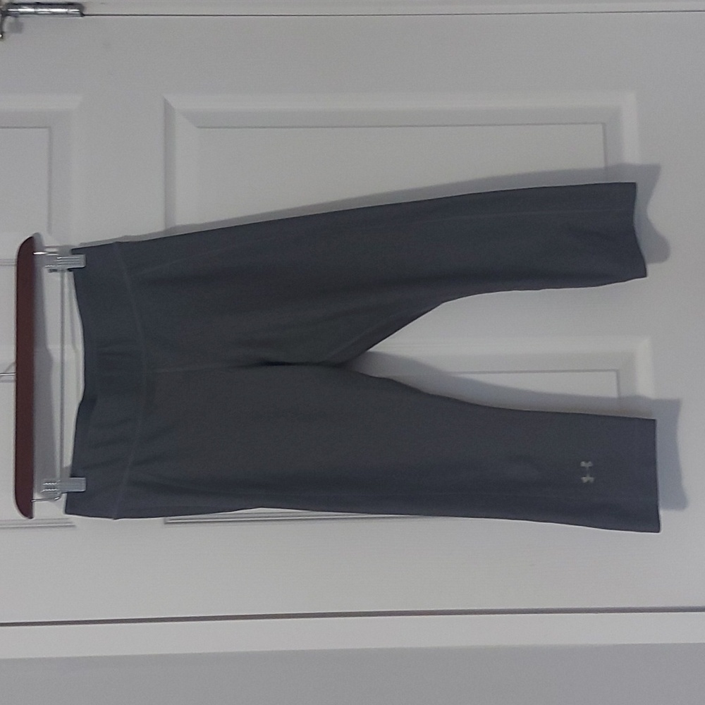 Under Armour Compression Heat gear capris